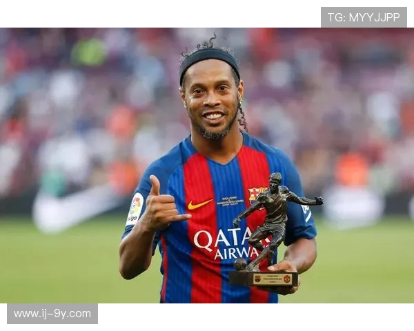 守护球门的英雄：足球门将的挑战与荣耀